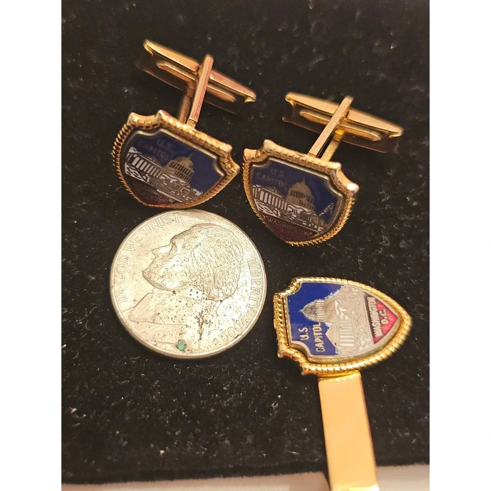Vintage US Capitol Washington DC Shield Enamel Cufflinks and Tie Clip Set Gold